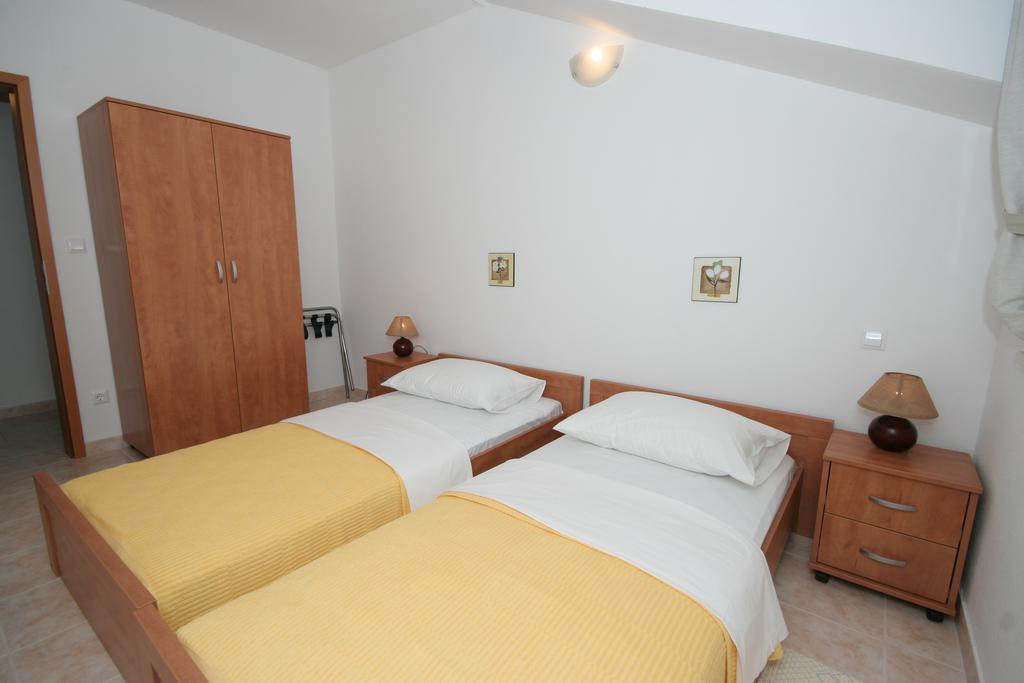 Apartments Mavarcica Trogir Cameră foto